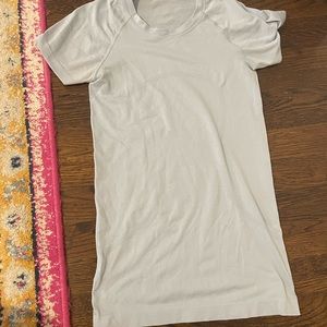 Lululemon swiftly tech